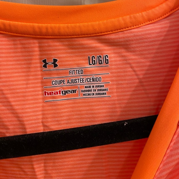 Under Armour workout top - Picture 3 of 3